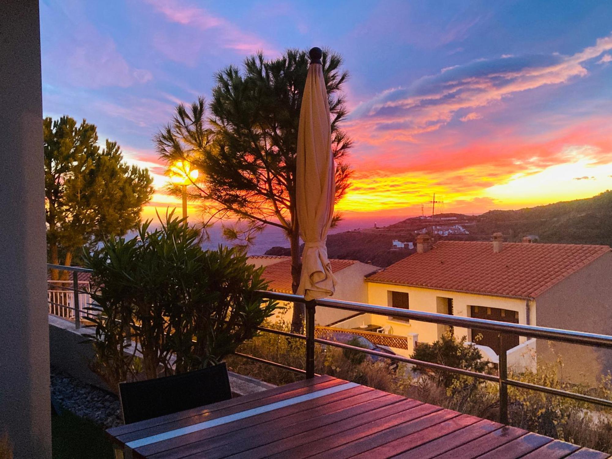 Residence Costa Vermella, Vue Mer Et Montagne Au Calme Cerbère Εξωτερικό φωτογραφία